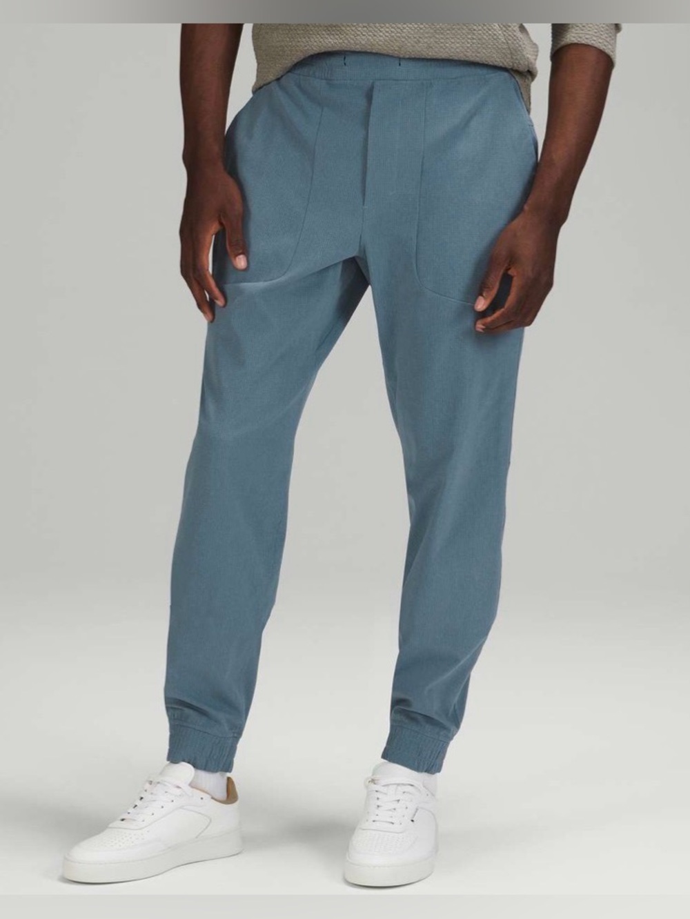 Lululemon Men's ABC Jogger 30" Ventlight Pants Size Medium River Blue LM5AGVS